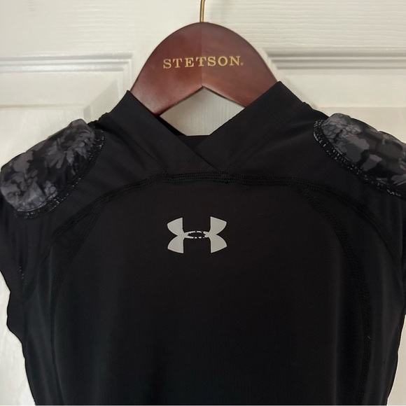 Under Armour Youth Medium Game Day Armour Pro 5-Pad Integrated Football Shirt - Picture 4 of 7